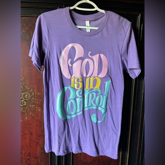 God Is In Control Tshirt - Picture 3 of 7
